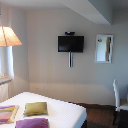 B&B Nostromo Funtana Bagian luar foto