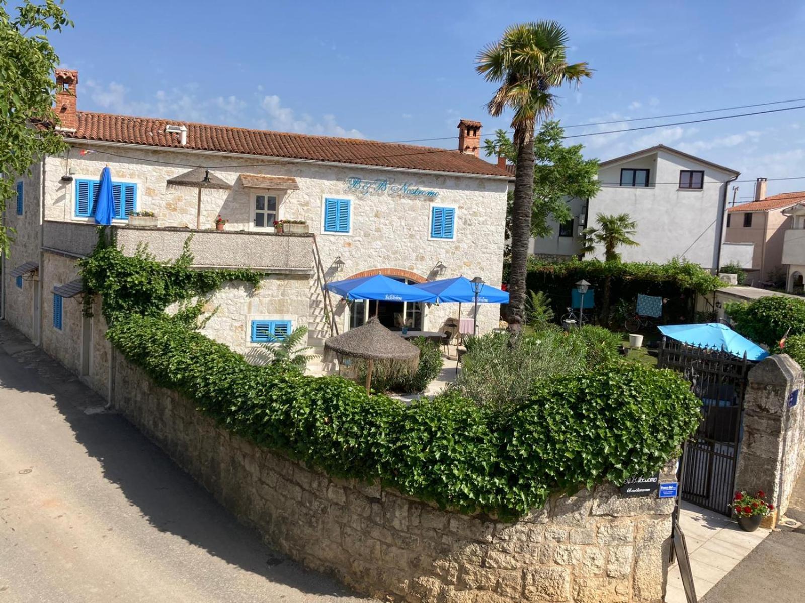 B&B Nostromo Funtana Bagian luar foto